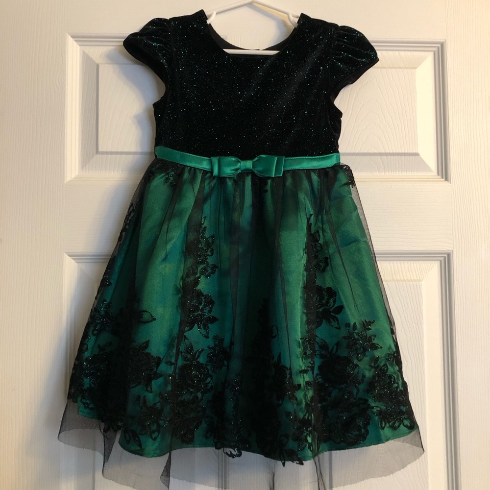 Elegant Black and Green Girls Dress
